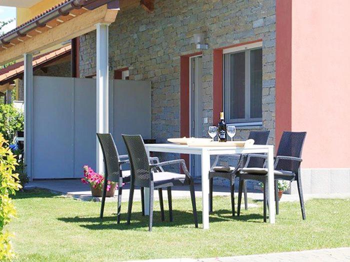 Residence Girasole Casa Rossa B Colico Exteriör bild